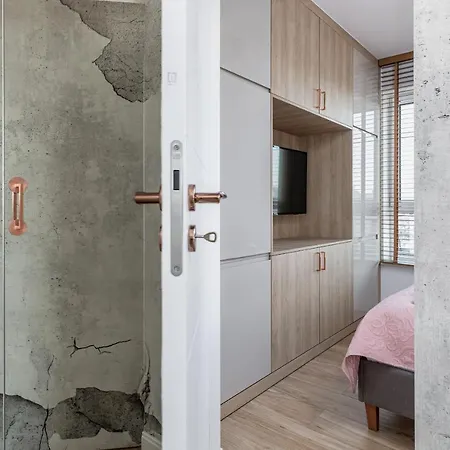 公寓 Allure Apartment Golden Harbour By Renters Prestige *