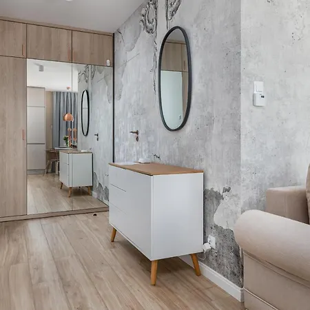 Allure Apartment Golden Harbour By Renters Prestige 公寓