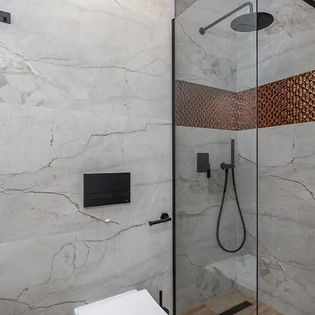 公寓 Allure Apartment Golden Harbour By Renters Prestige
