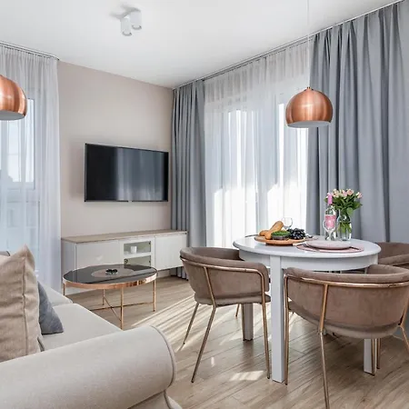 Allure Apartment Golden Harbour By Renters Prestige 公寓 *